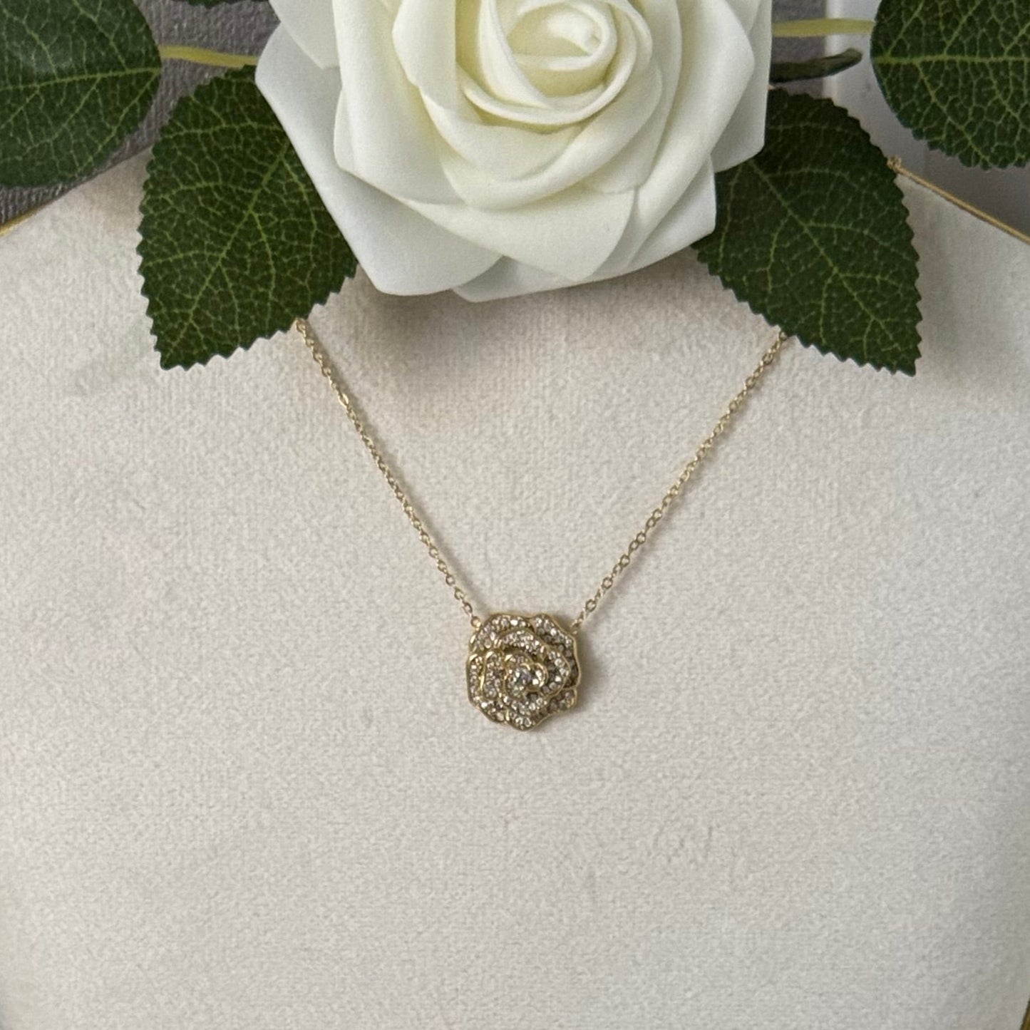 CONSTANCE │ NECKLACE