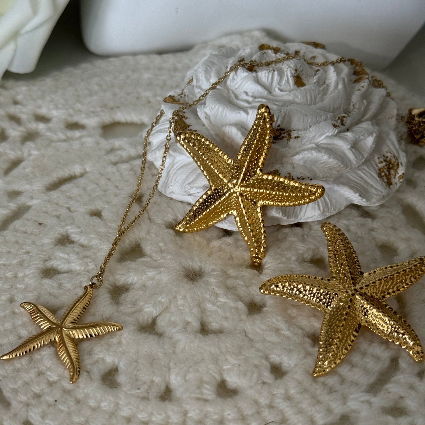 ETOILES DE MER DORÉES│ BOUCLES D'OREILLES