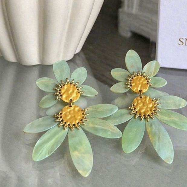 LÉNAYA – Boucles d’oreilles fleur vertes nacrées en acier inoxydable doré