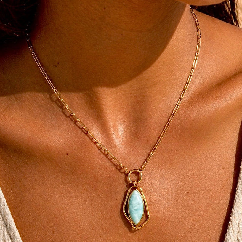 ISA - Collier en acier Inoxydable doré et zircon bleu
