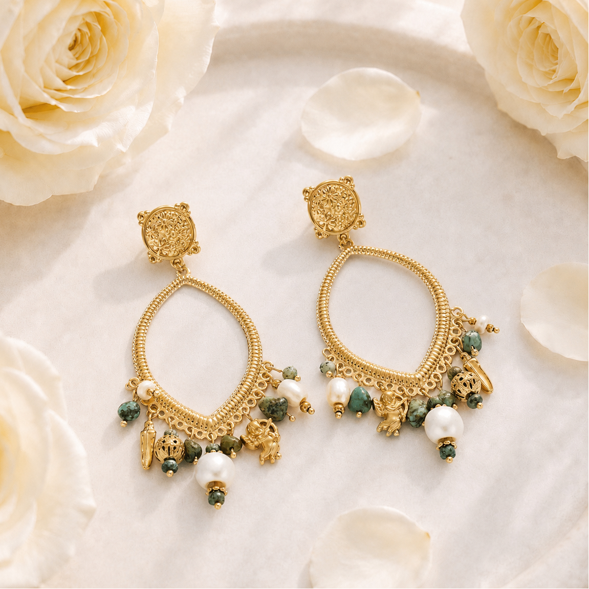 LUCIE - Boucles d’oreilles en acier inoxydable doré et breloques