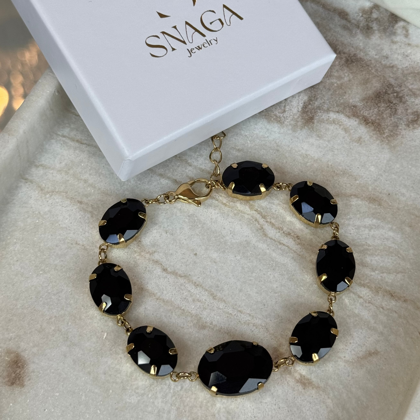 EMILIE - Bracelet en acier Inoxydable Doré – Strass noir