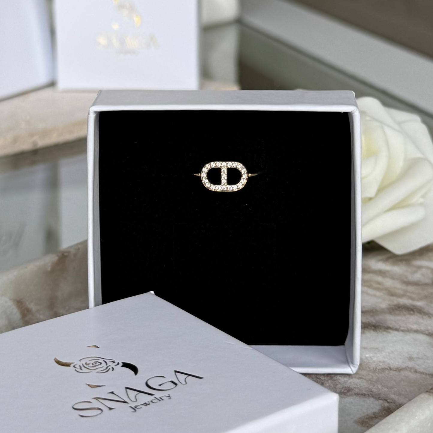 LAORA - Bague en acier Inoxydable doré et strass