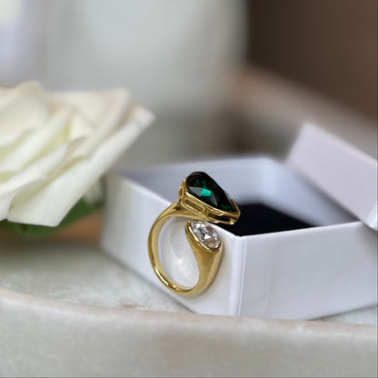 CAPUCINE - Bague en acier Inoxydable Doré – Strass vert et transparent