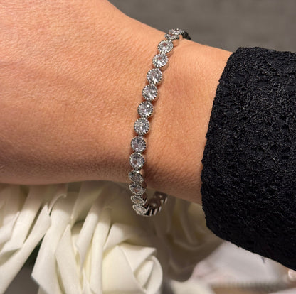 ÉLINA – Bracelet en acier inoxydable argenté et strass