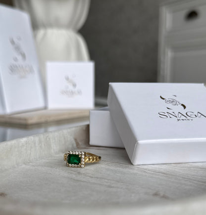 MILA - Bague an acier inoxydable doré et pierre verte