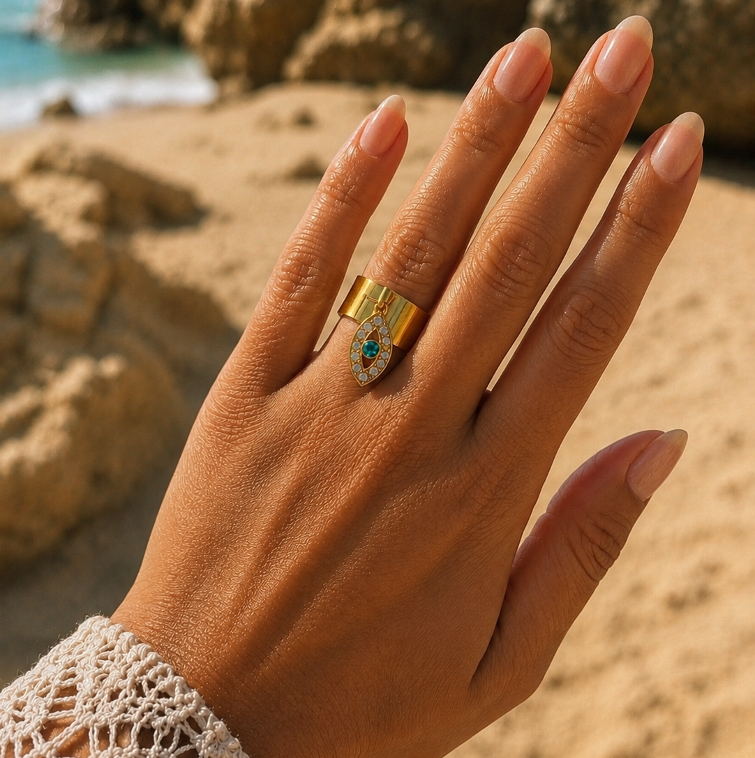 ZORA - Bague création en acier Inoxydable doré et pendentif œil à strass
