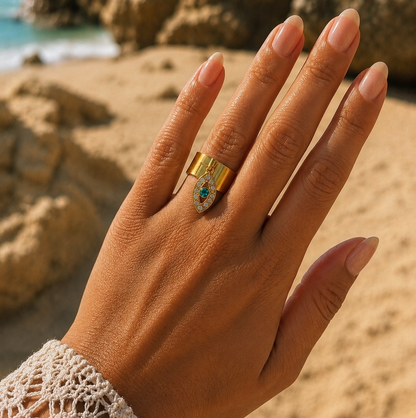 ZORA - Bague création en acier Inoxydable doré et pendentif œil à strass