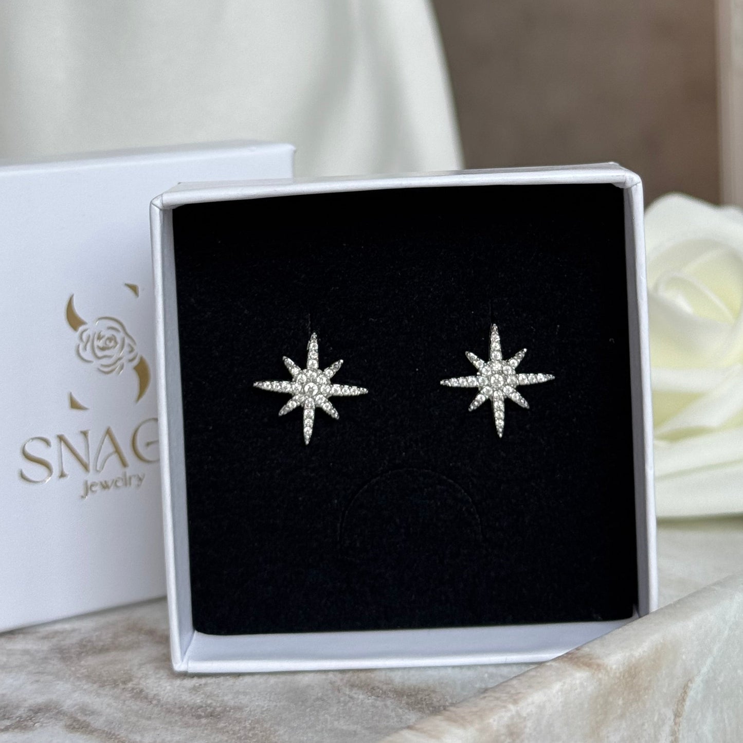 LOUISE - Boucles d'oreilles en acier Inoxydable argenté- étoile et strass