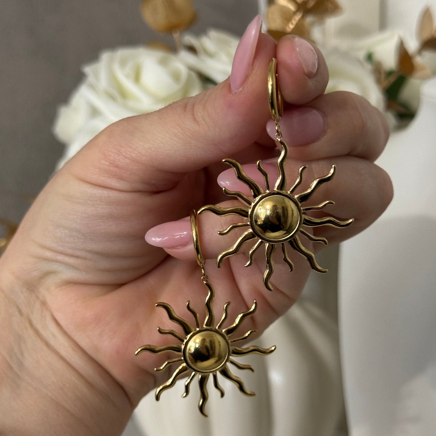 AURA - Grosses boucles d'oreilles en forme de soleil