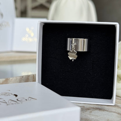 EDEN - Bague création en acier Inoxydable argenté et pendentif trèfle