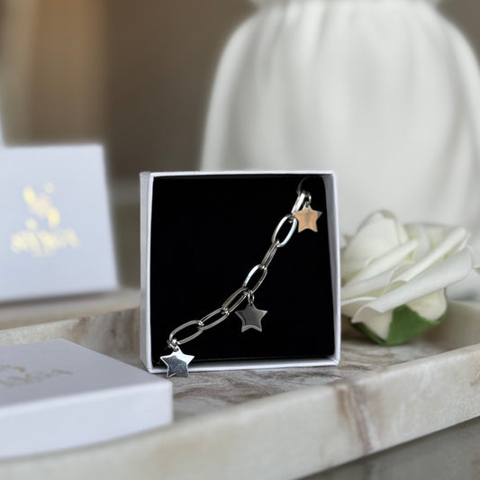 JENNIFER - Bracelet création en acier Inoxydable argenté et pendentifs étoiles