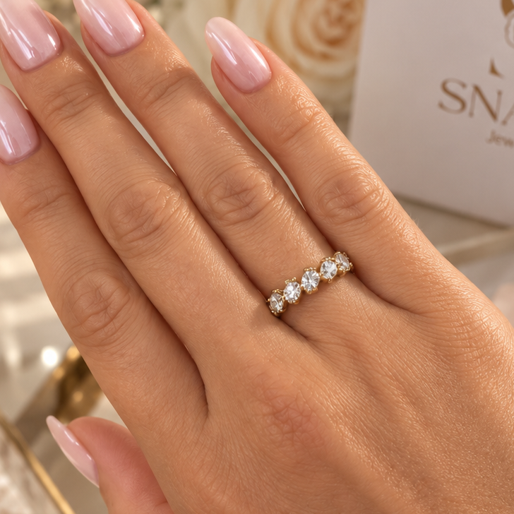 SYDNEY – Bague ajustable en acier inoxydable doré et strass