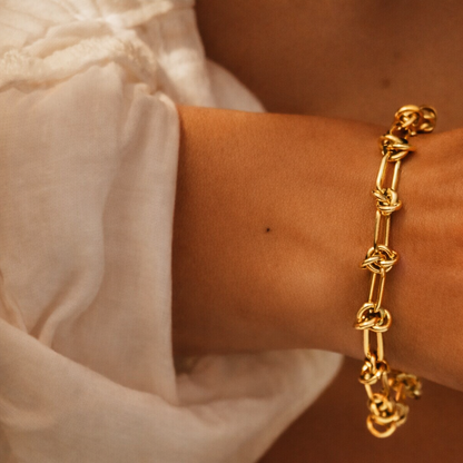 SÉDUCTION – Bracelet nœuds en acier inoxydable doré