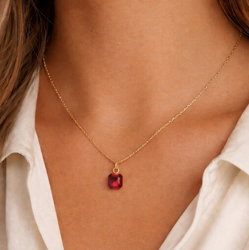 ZOÉ - Collier en acier Inoxydable doré et rouge