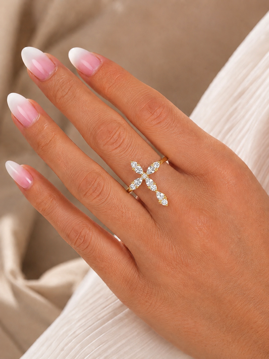 CROSS - Bague croix en acier inoxydable doré à l’or fin et strass