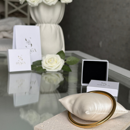 GABRIELLE - Collier jonc en acier Inoxydable Doré – effet brossé