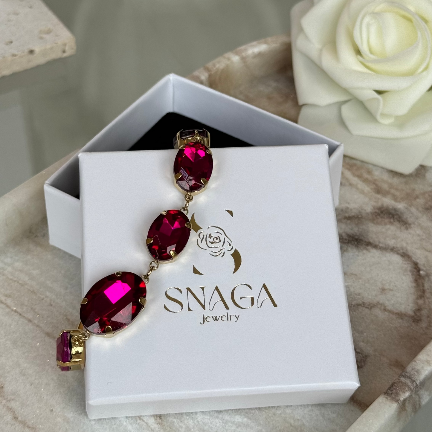 EMILIE - Bracelet en acier Inoxydable Doré – Strass fushsia