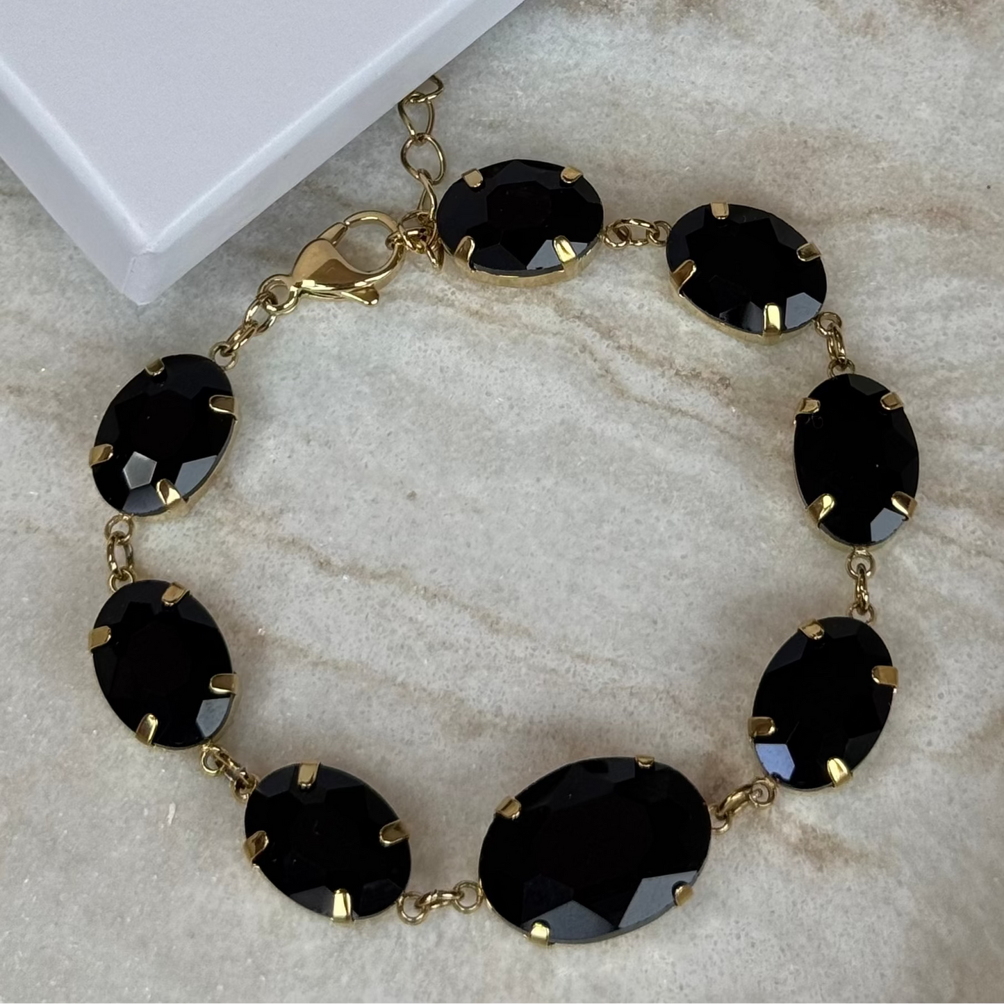 EMILIE - Bracelet en acier Inoxydable Doré – Strass noir