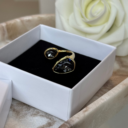 CAPUCINE - Bague en acier Inoxydable Doré – Strass noir