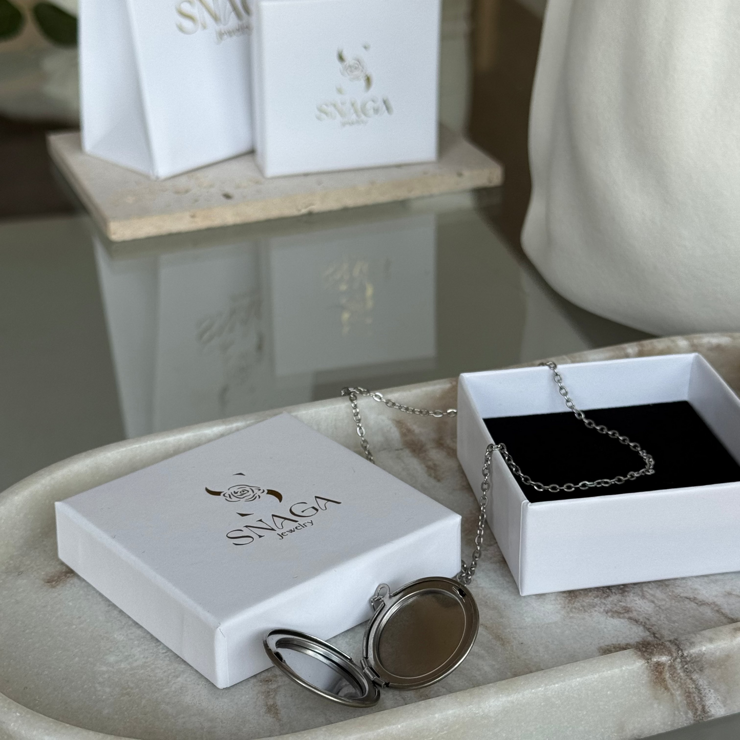 DINA - Collier porte photo en acier Inoxydable argenté - poli