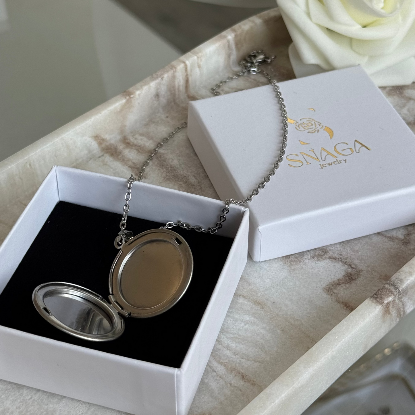 DINA - Collier porte photo en acier Inoxydable argenté - poli